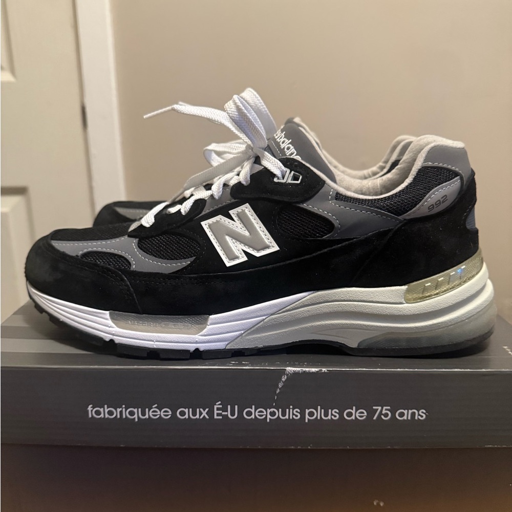 New Balance 992